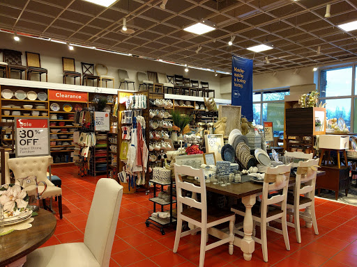 Home Goods Store «Pier 1 Imports», reviews and photos, 2130 NJ-35, Holmdel, NJ 07733, USA