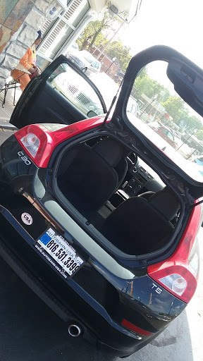 Used Car Dealer «Autobahn», reviews and photos, 1111 Westport Rd, Kansas City, MO 64111, USA