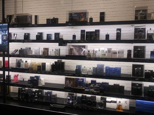 Cosmetics Store «SEPHORA», reviews and photos, 3333 Bear St #213, Costa Mesa, CA 92626, USA