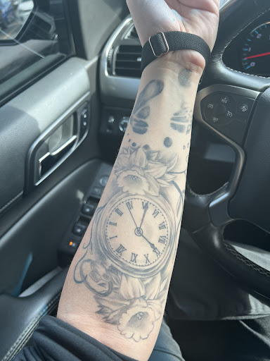 Explore giraffe tattoo ideas, creative tattoo ideas in Nicholasville, available at Castle of Color