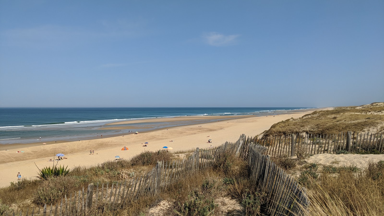 Foto di Spiaggia di Contis e l'insediamento