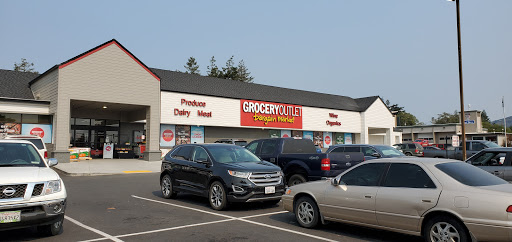 Grocery Store «Grocery Outlet Bargain Market», reviews and photos, 16261 US-101 #17, Brookings, OR 97415, USA