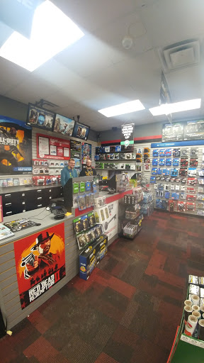 Video Game Store «GameStop», reviews and photos, 17124 Fort St, Riverview, MI 48193, USA