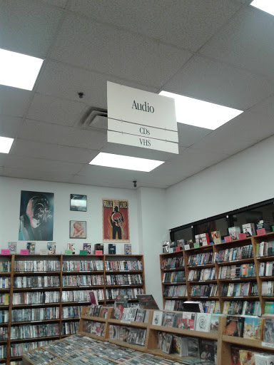 Book Store «Half Price Books», reviews and photos, 8211 Arbor Square Dr, Mason, OH 45040, USA