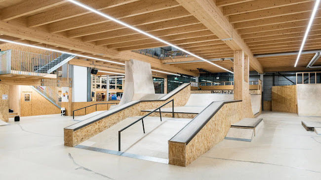 Rezensionen über Rolling Rock Skate- & Sportcenter in Aarau - Sportstätte