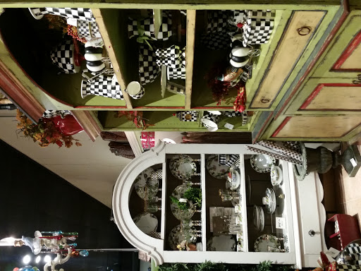 Furniture Store «Three French Hens Antiques», reviews and photos, 16935 Manchester Rd, Grover, MO 63040, USA