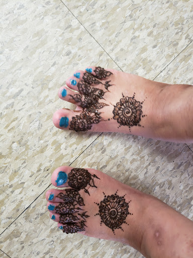 Beauty Salon «Deeba Beauty Salon», reviews and photos, 2752 W Devon Ave, Chicago, IL 60659, USA