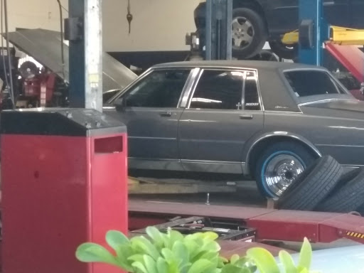 Tire Shop «St. Lucie Battery & Tire», reviews and photos, 317 Orange Ave, Fort Pierce, FL 34950, USA