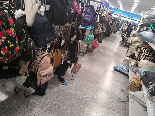 Clothing Store «Ross Dress for Less», reviews and photos, 11310 W Florissant Ave, Florissant, MO 63033, USA