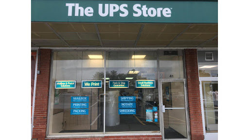 The UPS Store, 41 Crossroads Plaza, West Hartford, CT 06117, USA, 