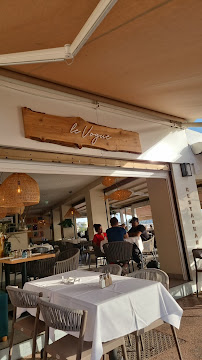 Atmosphère du Restaurant méditerranéen Le Vogue à Antibes - n°10