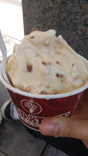 Ice Cream Shop «Cold Stone Creamery», reviews and photos, 94 Belvidere St, Boston, MA 02115, USA