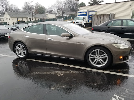 Used Car Dealer «Fairfax Motors», reviews and photos, 9909 Main Street, Fairfax, VA 22031, USA