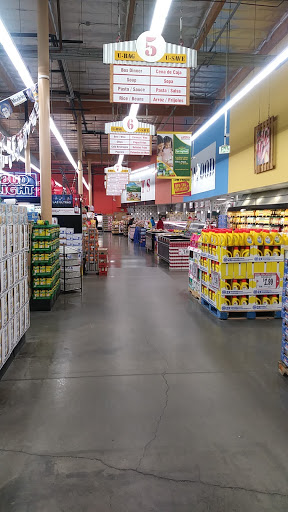 Grocery Store «Superior Grocers», reviews and photos, 9801 Laurel Canyon Blvd, Pacoima, CA 91331, USA
