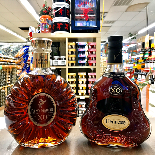 Liquor Store «Globe Liquors», reviews and photos, 5 Cape Rd, Taunton, MA 02780, USA