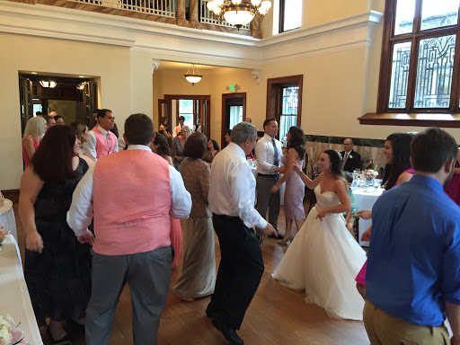 8608 Ellen Ct, Parkville, MD 21234, USA