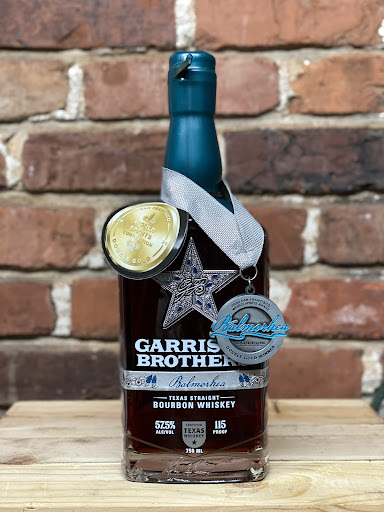 Liquor Store «Holiday Wine & Spirits», reviews and photos, 5039 Buford Hwy NE, Chamblee, GA 30341, USA