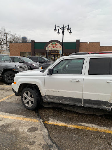 Grocery Store «Riverside Market Inc», reviews and photos, 311 N Oak St, Durand, MI 48429, USA