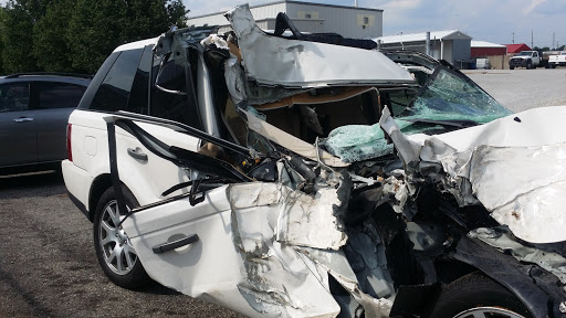 Auto Body Shop «C & O Body Shop», reviews and photos, 4622 Bittersweet Rd, Louisville, KY 40218, USA