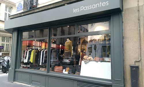 Magasin de vêtements Les Passantes Paris Boutique - Café Paris