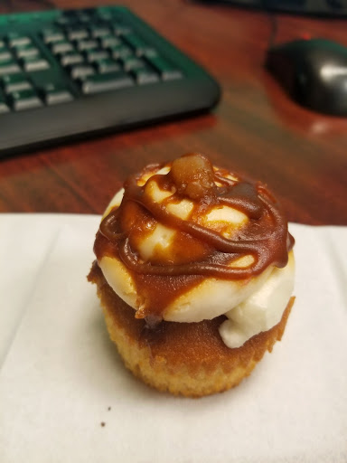 Bakery «Sugar Sisters Bakery», reviews and photos, 917 W Douglas Ave, Wichita, KS 67213, USA