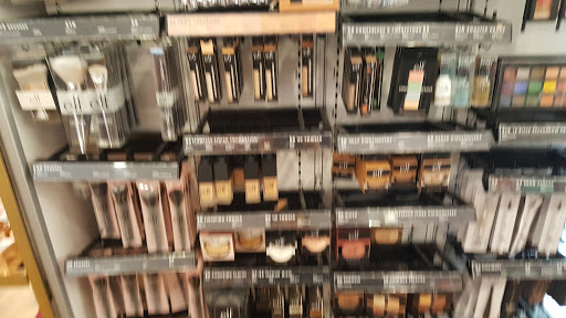 Hair Salon «Ulta Beauty», reviews and photos, 24235 Magic Mountain Pkwy, Valencia, CA 91355, USA