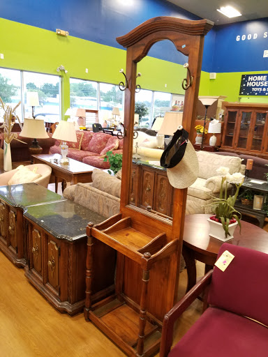 Thrift Store «Good Stuff Thrift», reviews and photos, 543 Lincoln Hwy, Fairless Hills, PA 19030, USA