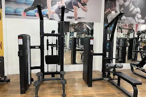 Alpha Fitness Unisex Gym image