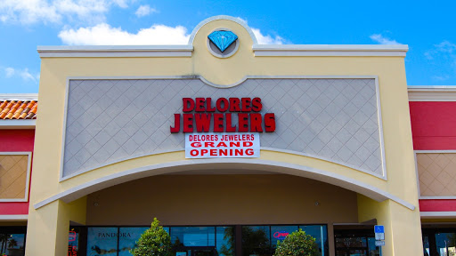Jeweler «Delores Jewelers», reviews and photos, 464 N Alafaya Trail, Orlando, FL 32828, USA