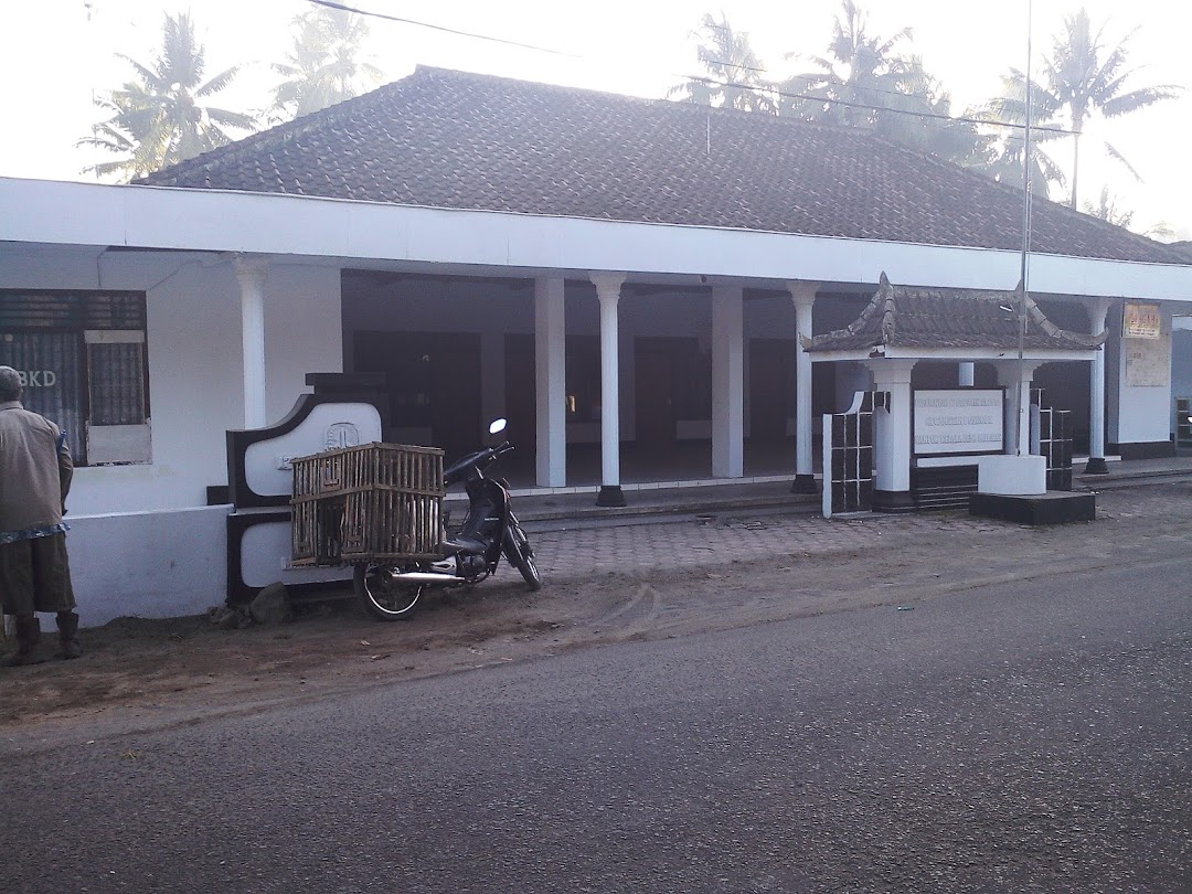 Balai Desa Maliran