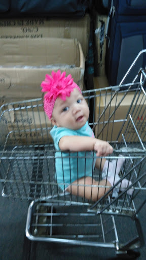 Thrift Store «Avenue Thrift Store», reviews and photos, 927 Minnesota Ave, Kansas City, KS 66101, USA