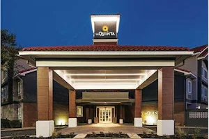 La Quinta Inn & Suites by Wyndham Austin Near the Domain image