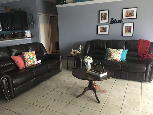 Used Furniture Store «Orlando Furniture Exchange», reviews and photos, 3228 W State Rd 426 #1016, Oviedo, FL 32765, USA