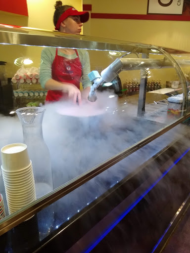 Frozen Yogurt Shop «Sub Zero Ice Cream and Yogurt», reviews and photos, 5612 South 900 East, Murray, UT 84107, USA