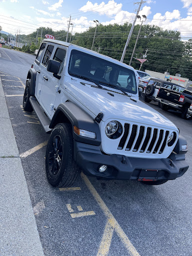 Used Car Dealer «Dutchess Chrysler Jeep Dodge», reviews and photos, 2285 South Rd, Poughkeepsie, NY 12601, USA