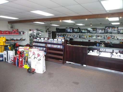 Pawn Shop «G & H Pawn Jewelry & Loan», reviews and photos, 9701 Evergreen Way, Everett, WA 98204, USA
