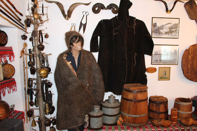 ΛΑΟΓΡΑΦΙΚΟ ΜΟΥΣΕΙΟ ΠΕΥΚΗΣ - Μουσείο