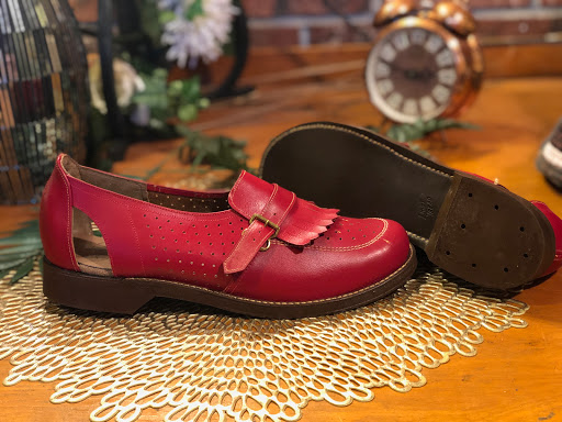 Shoe Store «Off Broadway Shoe Warehouse», reviews and photos, 1125 Woodruff Rd #400, Greenville, SC 29607, USA