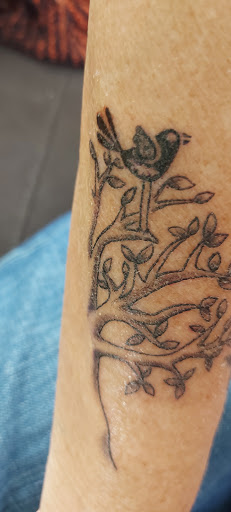 Ultimate Ink Tattoo Saunders Denhelder