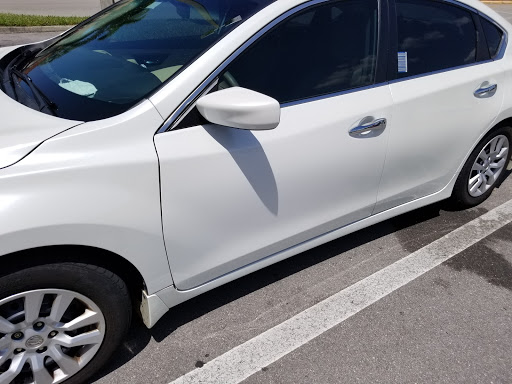 Auto Body Shop «Gerber Collision & Glass», reviews and photos, 13081 Metro Pkwy #1, Fort Myers, FL 33966, USA