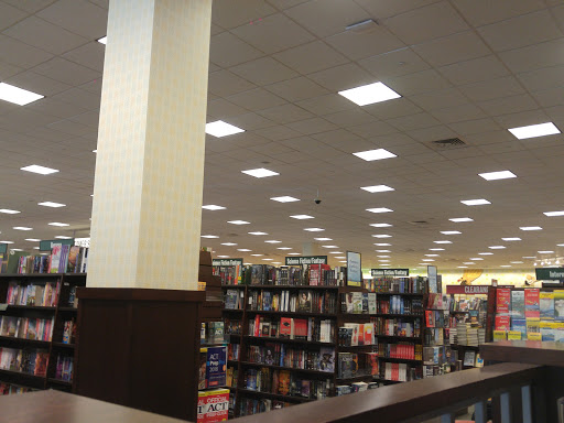 Book Store «Barnes & Noble», reviews and photos, 410 Peachtree Pkwy #252, Cumming, GA 30041, USA