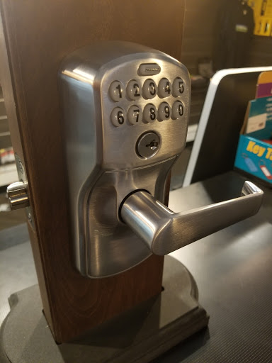 Locksmith «Seatown Locksmith Inc», reviews and photos, 628 SW 151st St #1, Burien, WA 98166, USA