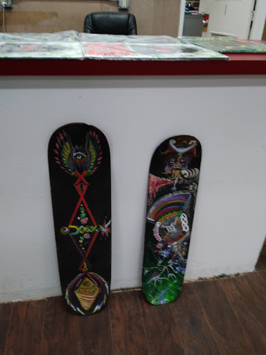 Tobacco Shop «Redz Head Shop», reviews and photos, 1682 N Adair St, Cornelius, OR 97113, USA