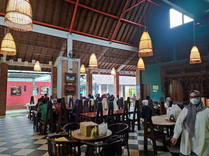 Restoran Pizza Terbaik di Jawa Tengah: Temukan jumlah tempat Tempat Menarik untuk Menikmati Pizza