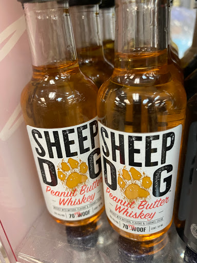 Wine Store «Avallone Discount Wine and Spirits», reviews and photos, 67 Newtown Rd # 30, Danbury, CT 06810, USA