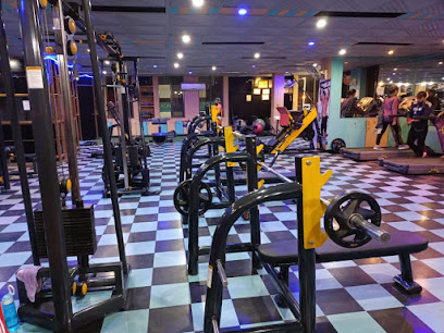 MUSCLE HUB GYM & FITNESS CENTER