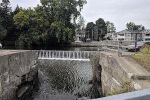 Erie Canal Lock E-2 image