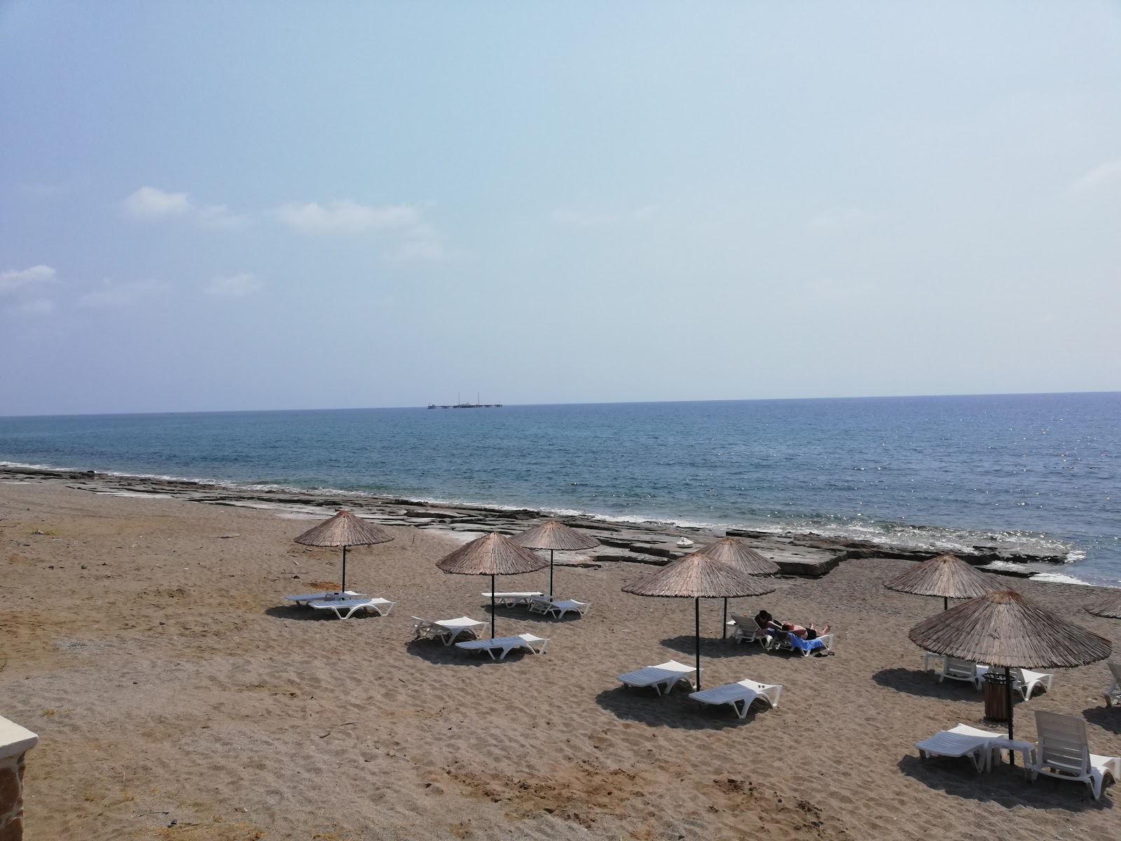 Φωτογραφία του Demirtas beach II και η εγκατάσταση