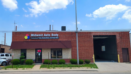 Auto Body Shop «Midwest Auto Body Shop», reviews and photos, 3405 W Lake St, Melrose Park, IL 60160, USA