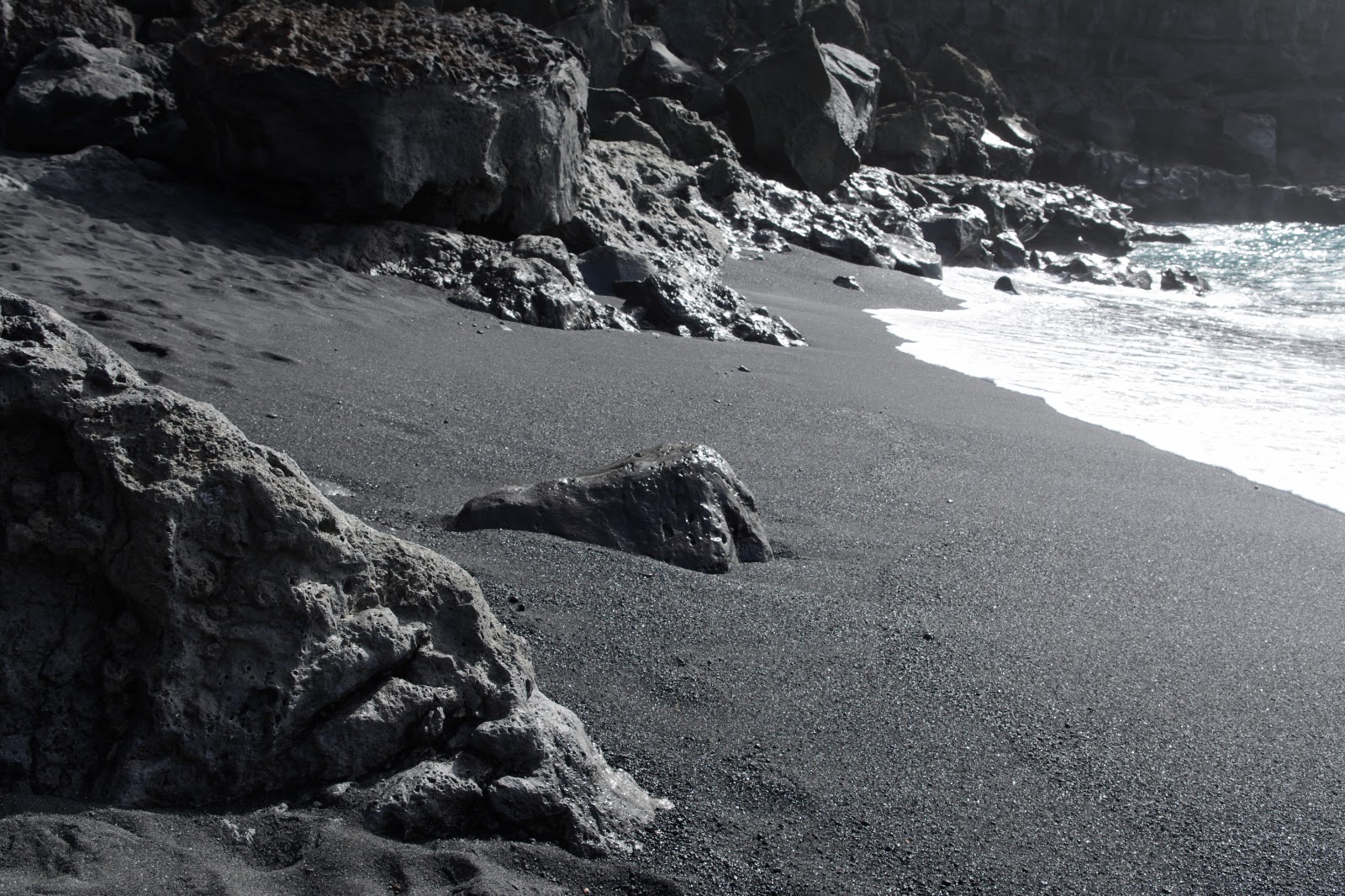 Photo de Playa del Paso situé dans une zone naturelle